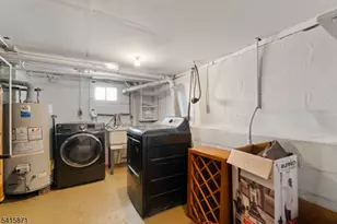 326 Eastern Pkwy, Newark, NJ 07106 - Photo 15