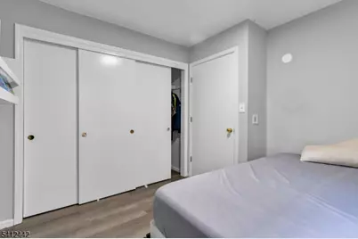 208 E Price St, Linden, NJ 07036 - Photo 21