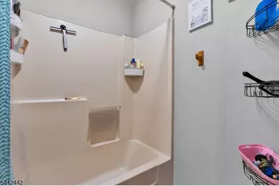 208 E Price St, Linden, NJ 07036 - Photo 27