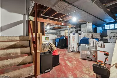 208 E Price St, Linden, NJ 07036 - Photo 29