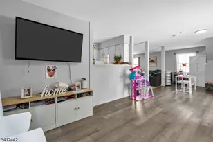 208 E Price St, Linden, NJ 07036 - Photo 13