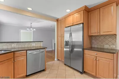 97 Mc Cosh Rd, Clifton, NJ 07043 - Photo 9