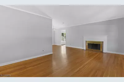 97 Mc Cosh Rd, Clifton, NJ 07043 - Photo 5