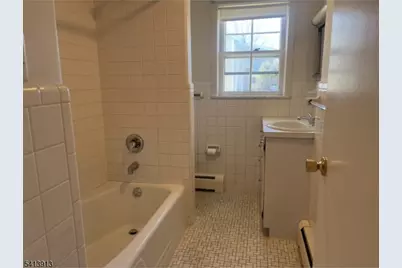 15 Regent St, North Plainfield, NJ 07060 - Photo 5