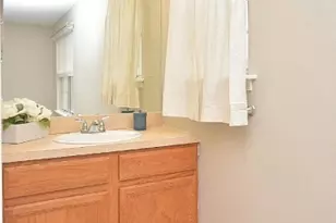 55 Canterbury Cir, Franklin Township, NJ 08873 - Photo 19