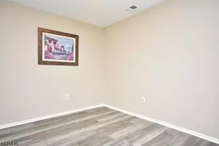 55 Canterbury Cir, Franklin Township, NJ 08873 - Photo 5