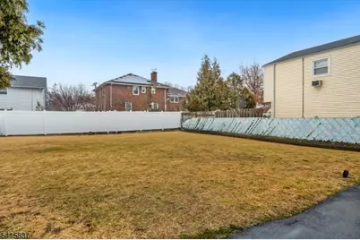 116 Lexington Ave, Dumont, NJ 07628 - Photo 23