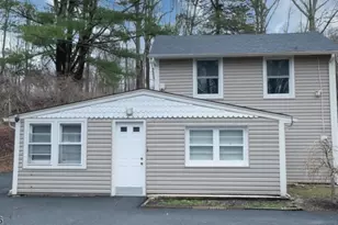 21 Greendale Rd, Andover Township, NJ 07860 - Photo 1