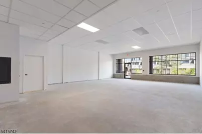 450 Pompton Ave, Cedar Grove, NJ 07009 - Photo 5