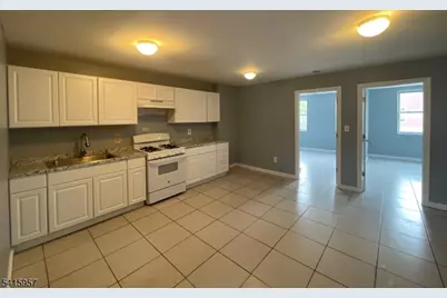 87 1st St #2, Elizabeth, NJ 07206 - Photo 1