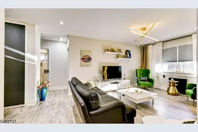 1504 W Terrace Cir #4, Teaneck Township, NJ 07666 - Photo 3