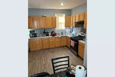 421 Magie Ave, Elizabeth, NJ 07208 - Photo 3