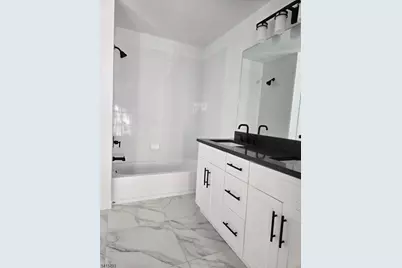 40 Forest Dr, Piscataway Township, NJ 08854 - Photo 3