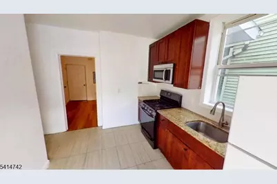 316 Summer Ave, Newark, NJ 07104 - Photo 9