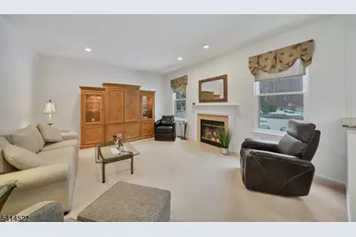 5 Candour Ct, Washington Township, NJ 07853 - Photo 9