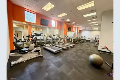 60 Parkway Dr, East Orange, NJ 07017 - Photo 17