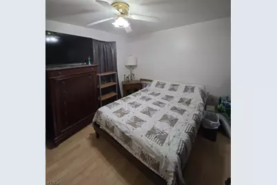 93 Perez Dr, Newark, NJ 07103 - Photo 11