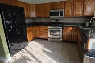 93 Perez Dr, Newark, NJ 07103 - Photo 5