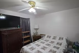 93 Perez Dr, Newark, NJ 07103 - Photo 13