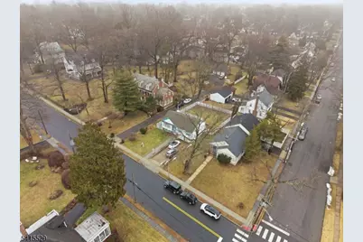 674 Berkeley Ave, Orange, NJ 07050 - Photo 3