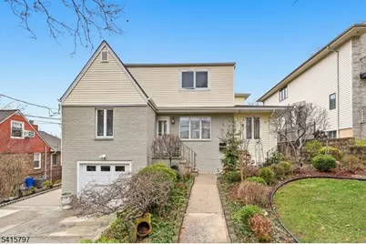 800 Delalla Ter, Ridgefield, NJ 07657 - Photo 1