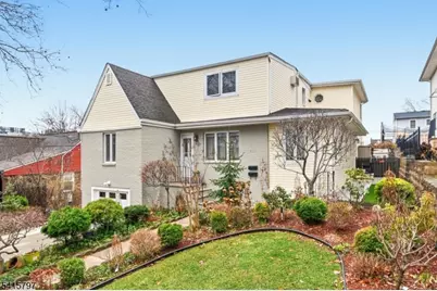 800 Delalla Ter, Ridgefield, NJ 07657 - Photo 3