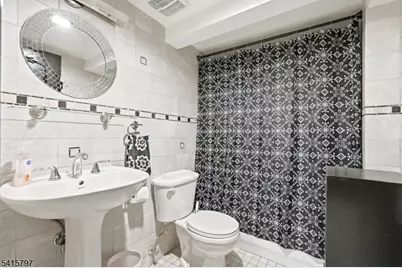 800 Delalla Ter, Ridgefield, NJ 07657 - Photo 21