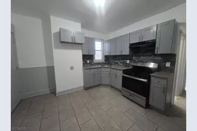 102 South St, Newark, NJ 07114 - Photo 9