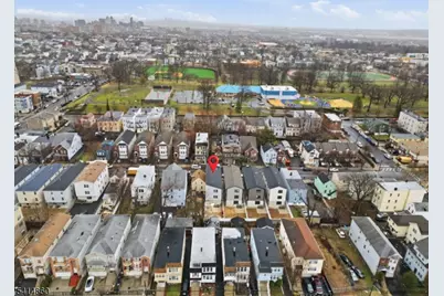 589 S 18th St, Newark, NJ 07103 - Photo 7