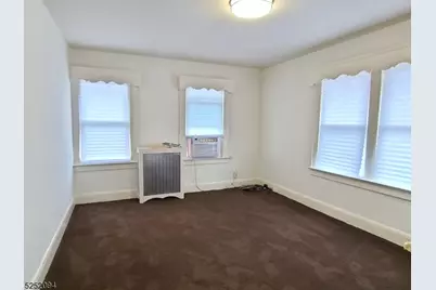 254 W Franklin St #2, Bound Brook, NJ 08805 - Photo 7