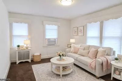 254 W Franklin St #2, Bound Brook, NJ 08805 - Photo 5