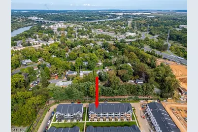 624 Sadie Cir, New Brunswick, NJ 08901 - Photo 37