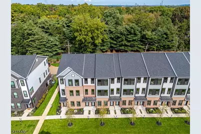 624 Sadie Cir, New Brunswick, NJ 08901 - Photo 5