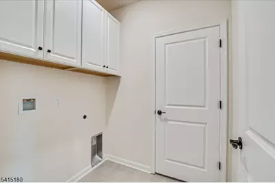 624 Sadie Cir, New Brunswick, NJ 08901 - Photo 31