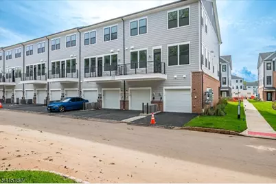 624 Sadie Cir, New Brunswick, NJ 08901 - Photo 33