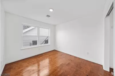 335 S 20th St, Newark, NJ 07103 - Photo 13