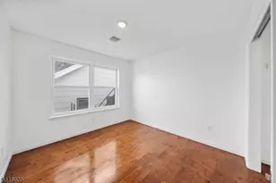 335 S 20th St, Newark, NJ 07103 - Photo 13