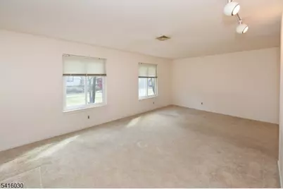 50 Rock Rd #7A, Hawthorne, NJ 07506 - Photo 9