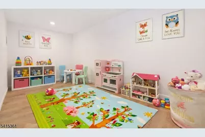 363 Marlboro Rd, Englewood, NJ 07631 - Photo 25