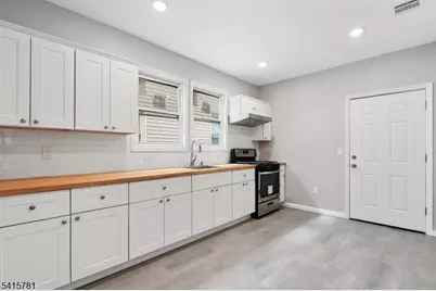 543 N Grove St, East Orange, NJ 07017 - Photo 3