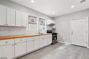 543 N Grove St, East Orange, NJ 07017 - Photo 3