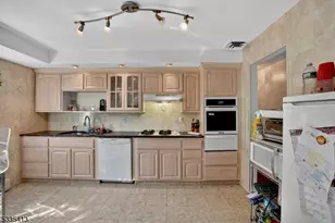 2636 Frederick Terrace, Union Township, NJ 07083 - Photo 13