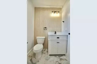 236-238 Keer Ave, Newark, NJ 07112 - Photo 9