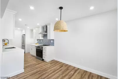 187A Newport Rd, Monroe Township, NJ 08831 - Photo 7