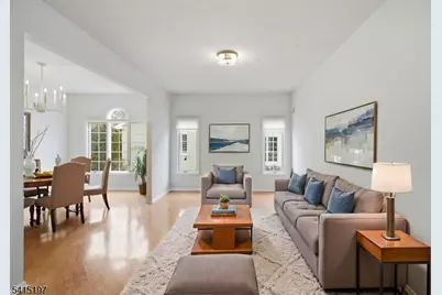 27 Chandler Ct, Monroe Township, NJ 08831 - Photo 11