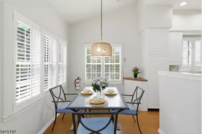 27 Chandler Ct, Monroe Township, NJ 08831 - Photo 9