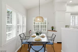 27 Chandler Ct, Monroe Township, NJ 08831 - Photo 9