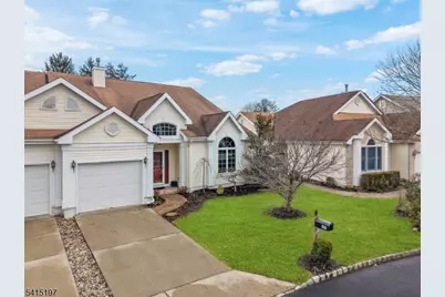 27 Chandler Ct, Monroe Township, NJ 08831 - Photo 3