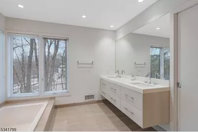 115 Hill Hollow Rd, Watchung, NJ 07069 - Photo 25