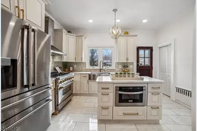 564 Sinclair Terrace, South Orange, NJ 07079 - Photo 15